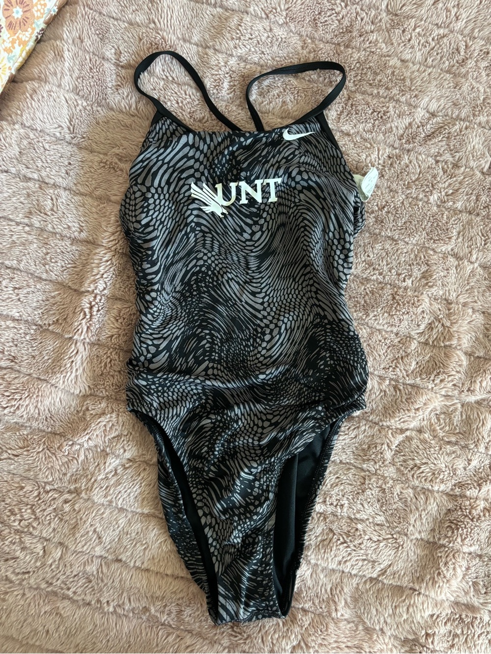 Nike Black & Gray Wave-Pattern One-Piece Swimsuit for Kids